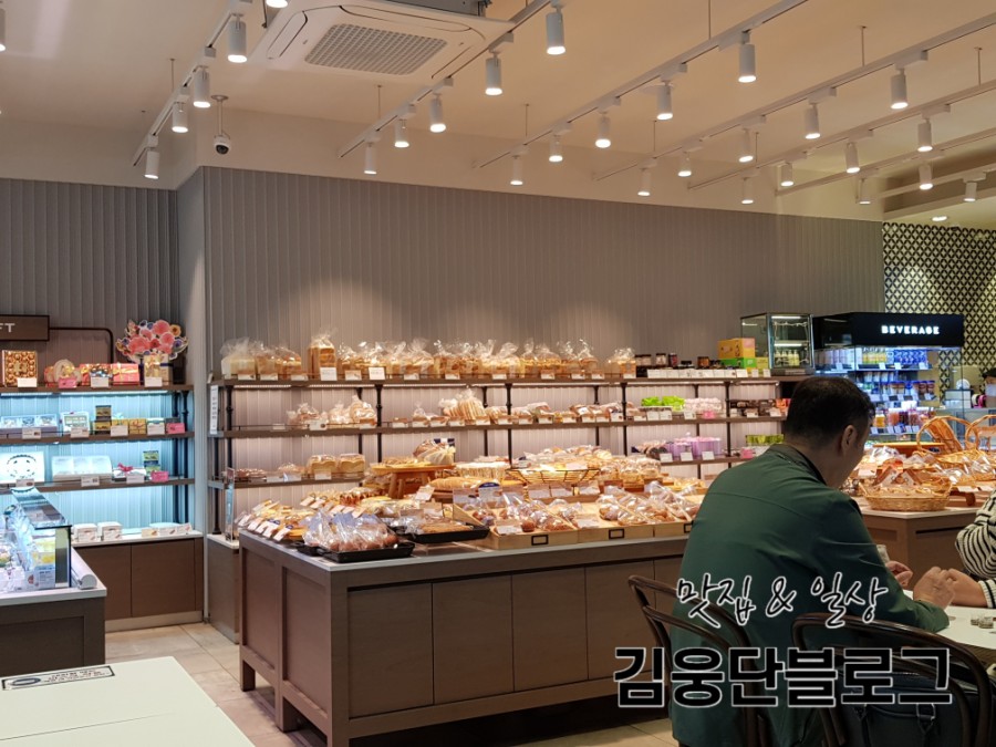 파리바게뜨 신설동역점 이미지