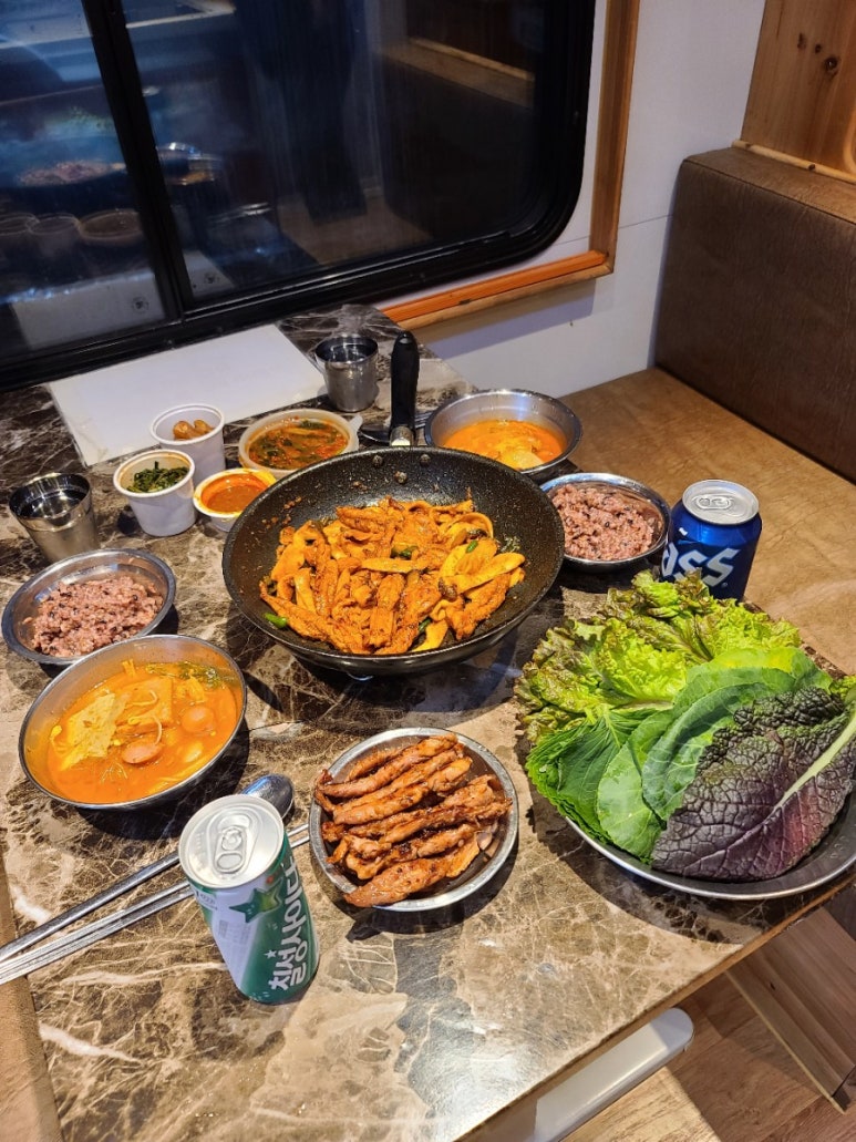 꼬꼬닭갈비 이미지