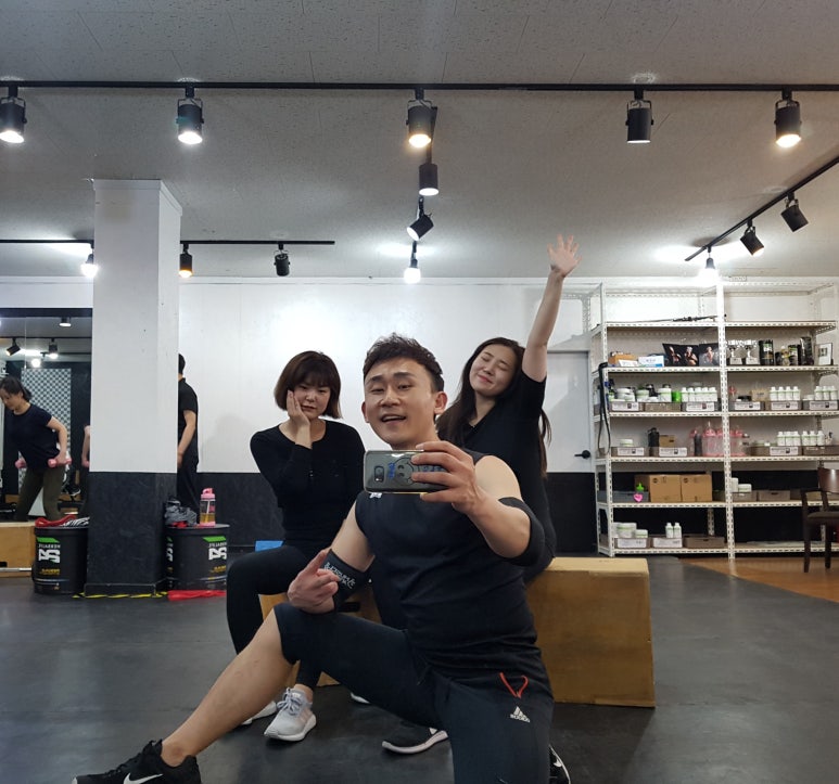 행복공간헬스클럽 이미지