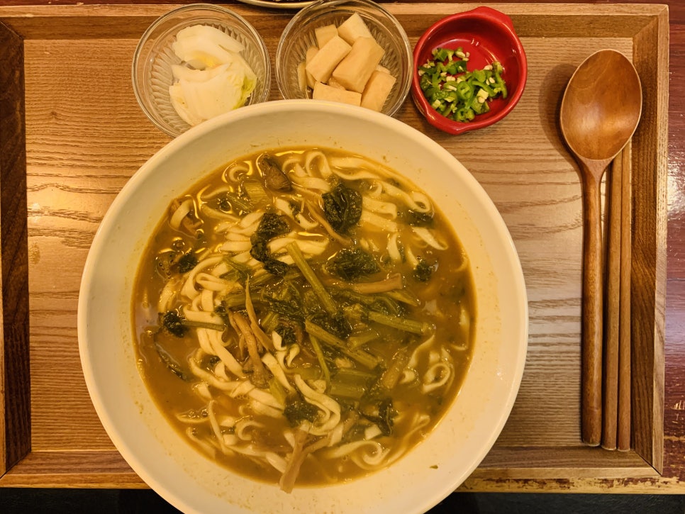 와이씨 손 이미지