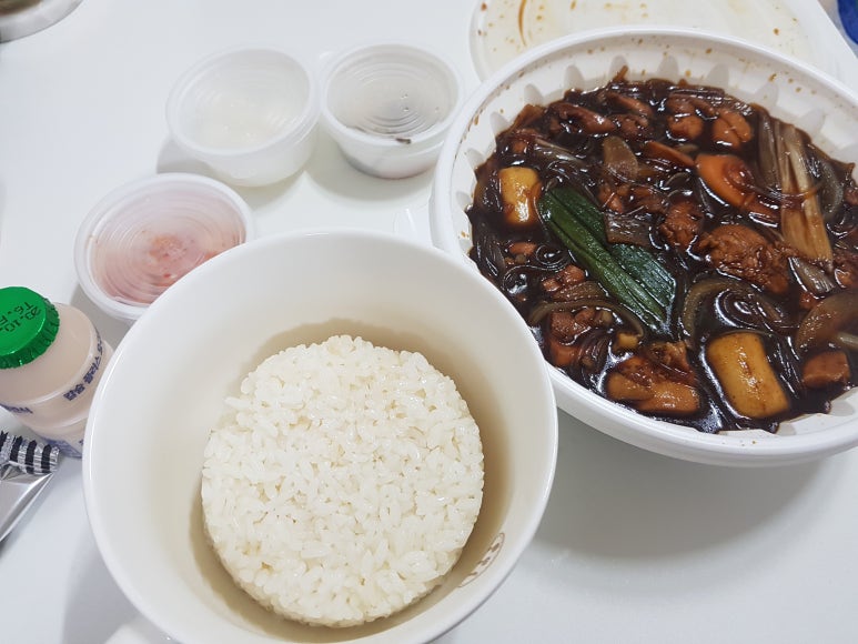 모아모찜닭 이미지
