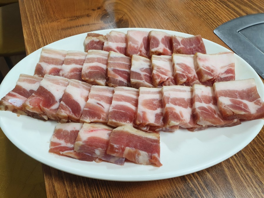 참나무통삼겹막창 이미지