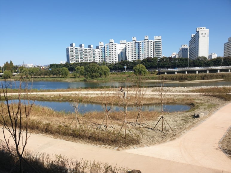 서곡마트 이미지