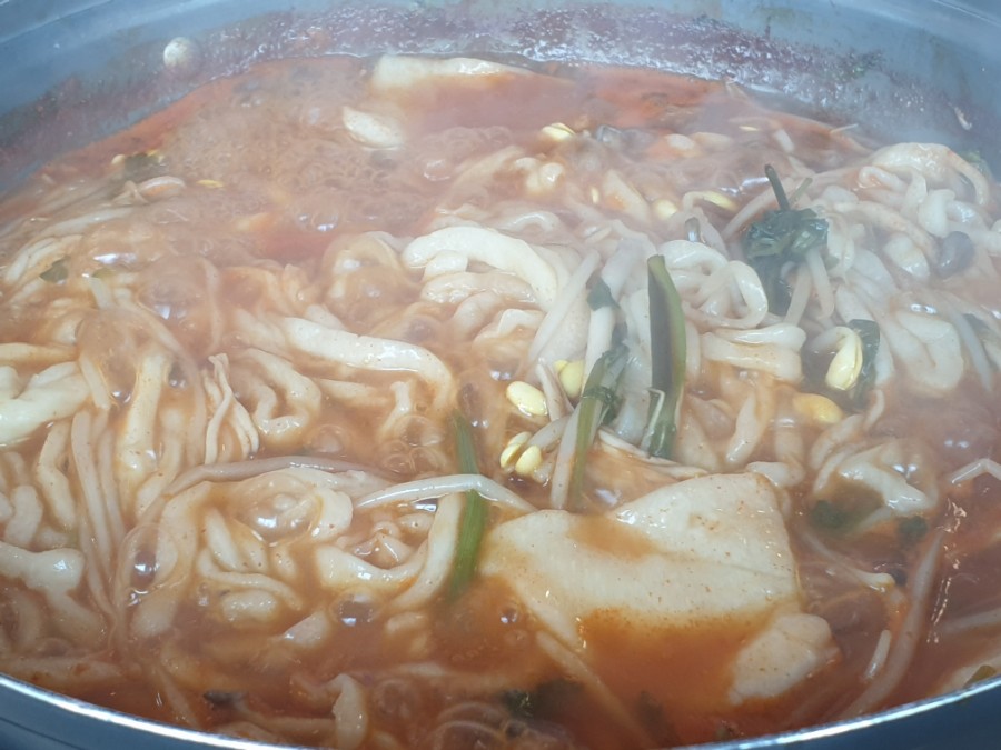 탱글이샤브칼국수 이미지