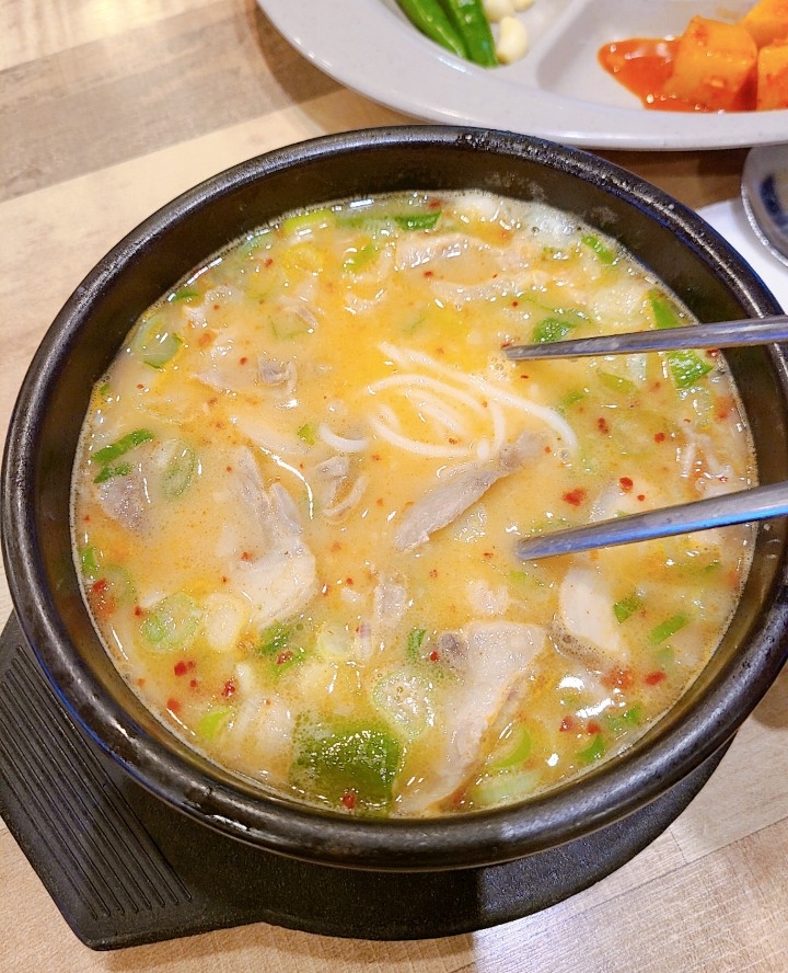 밀양돼지국밥 이미지