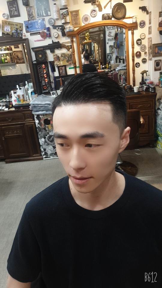 우리바버샵 이미지