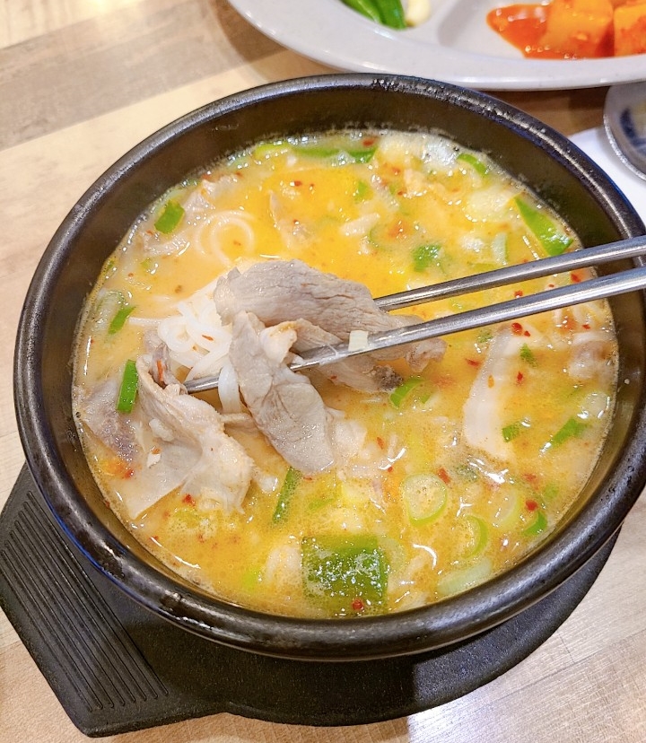 밀양돼지국밥 이미지