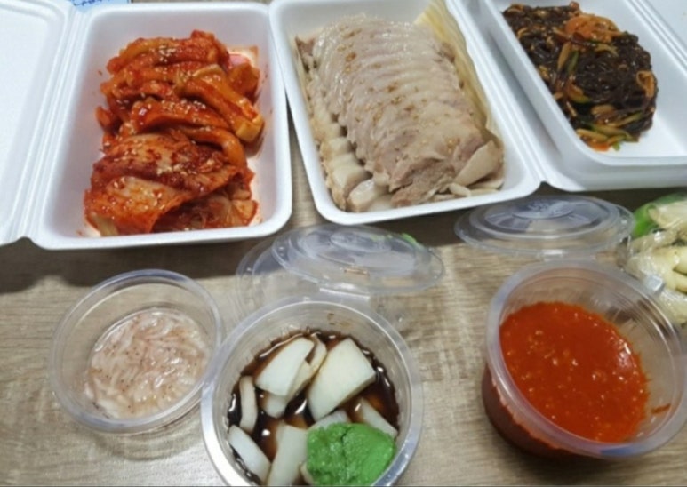 다돈왕족발 이미지
