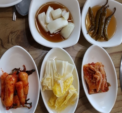 솥뚜껑생생오리 이미지