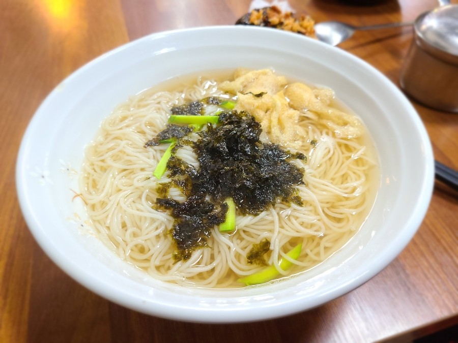 후루룩국수 이미지