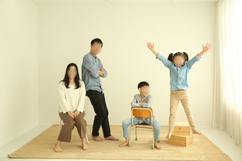 사진찍는더멜 이미지
