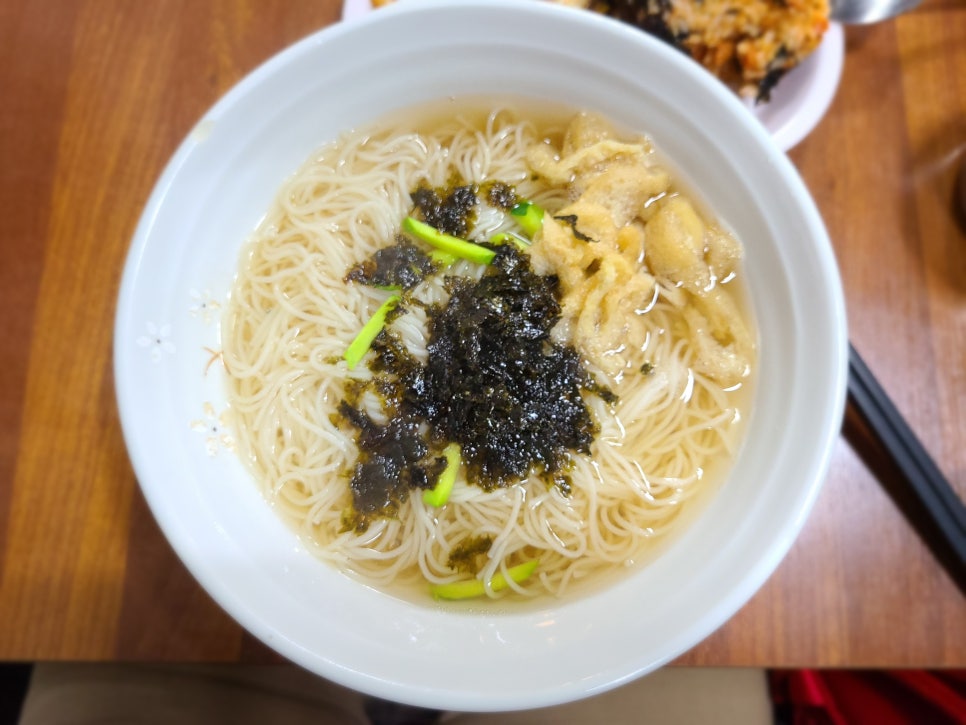 후루룩국수 이미지