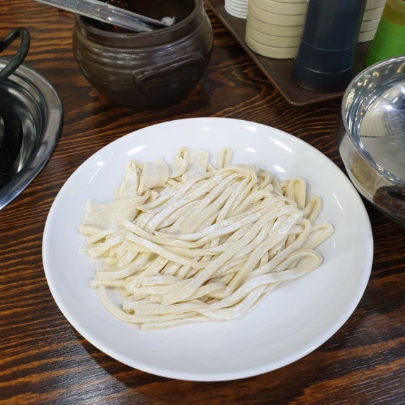 이레손칼국수 이미지
