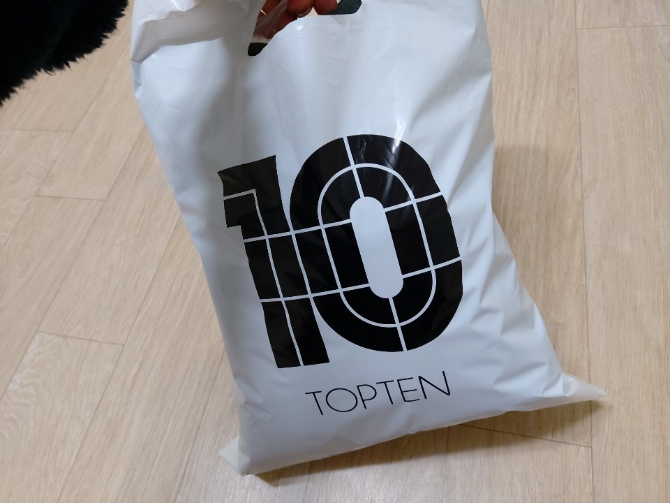 탑텐키즈모다아울렛 이미지