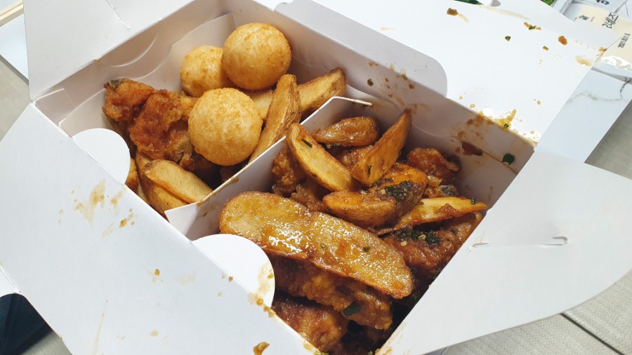 용마치킨 이미지