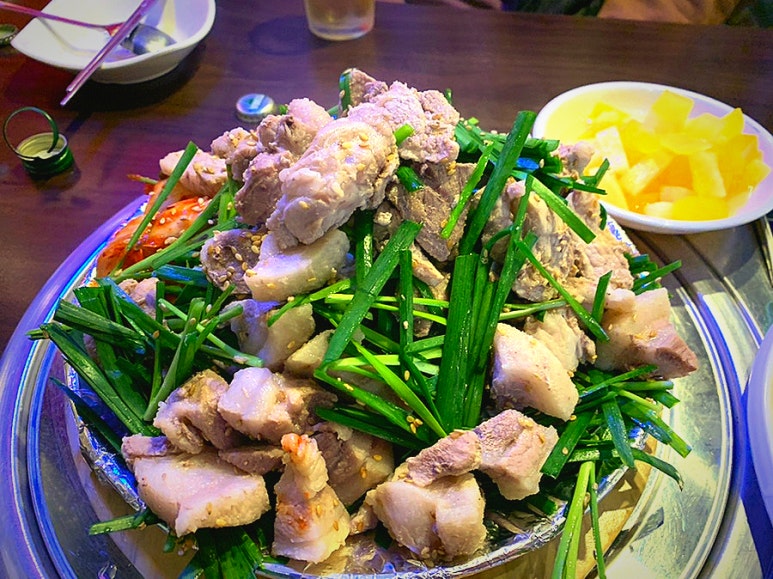 쎄미양념통닭 이미지