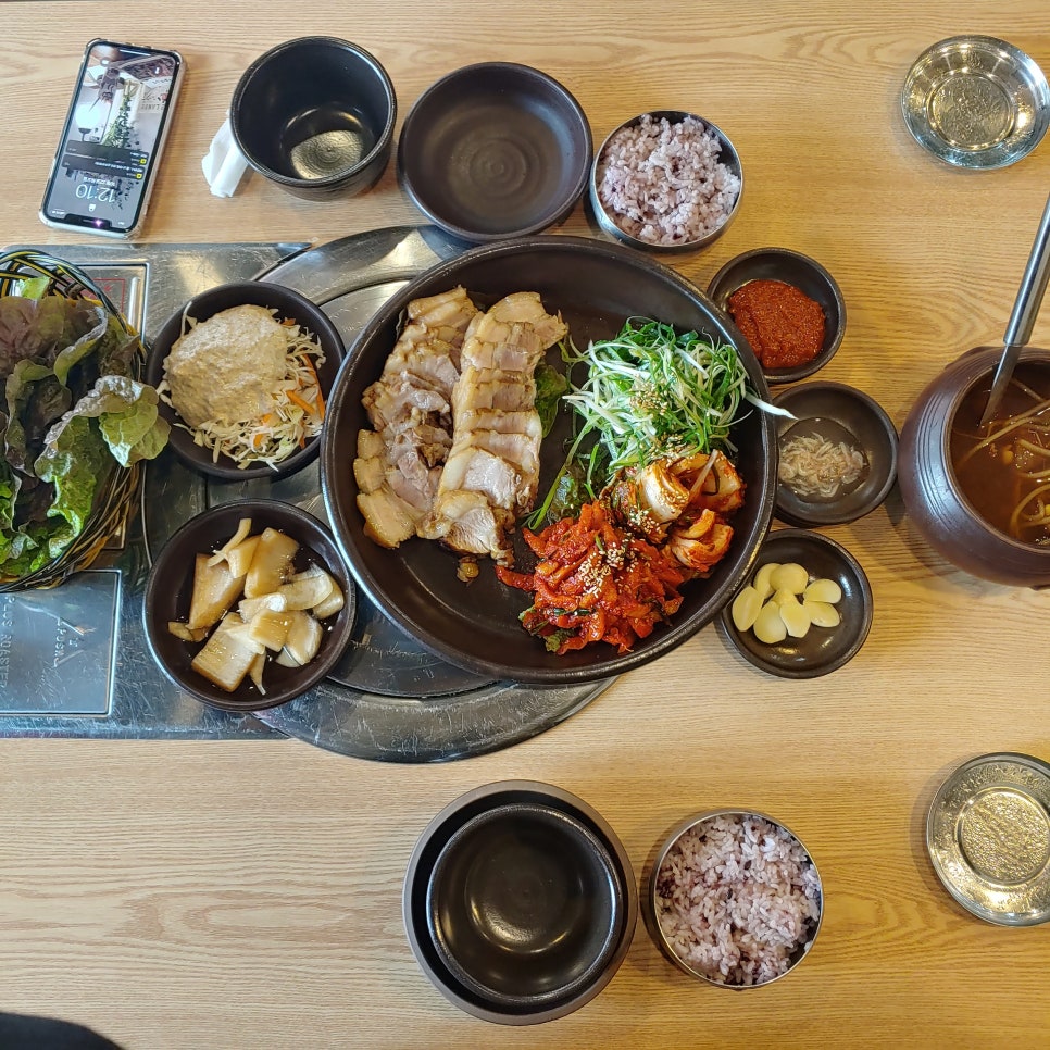 초원항아리보쌈 이미지