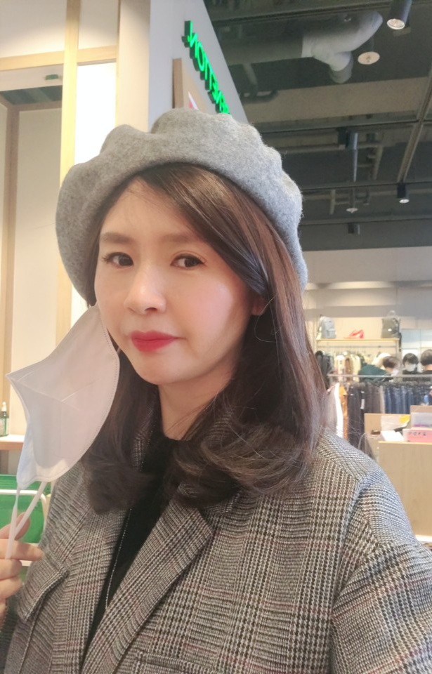 지예스샬롱 이미지