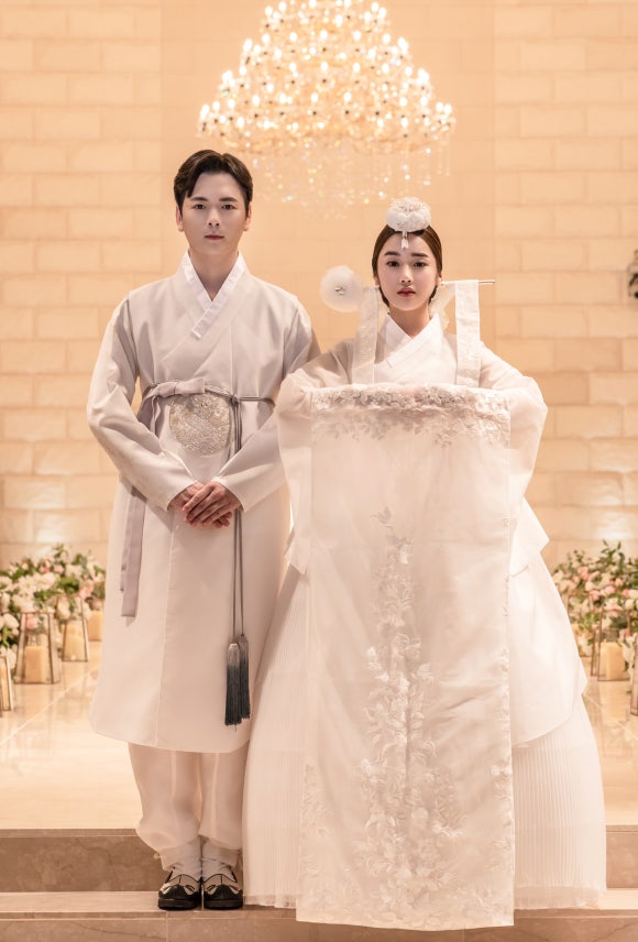 빈알페오한복 이미지