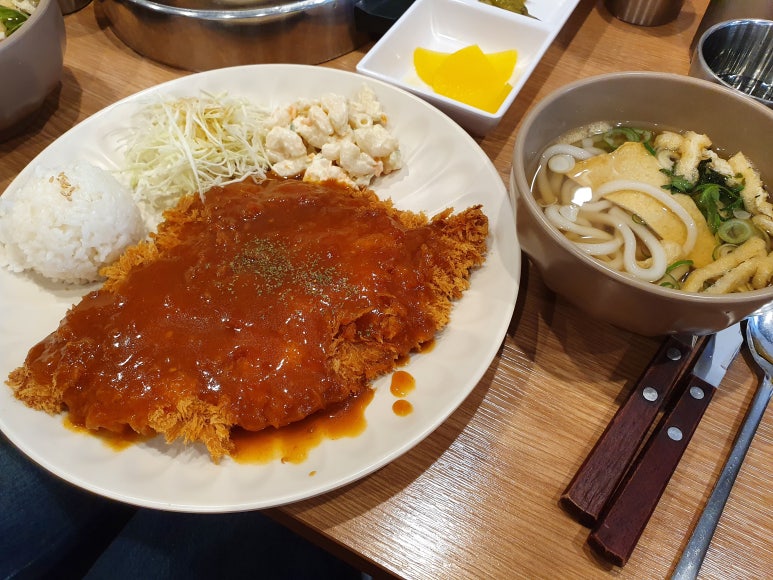 돼지우동 이미지