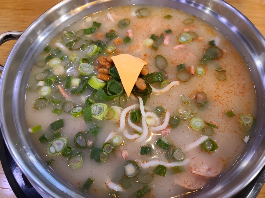 놀부부대찌개 형곡점 이미지