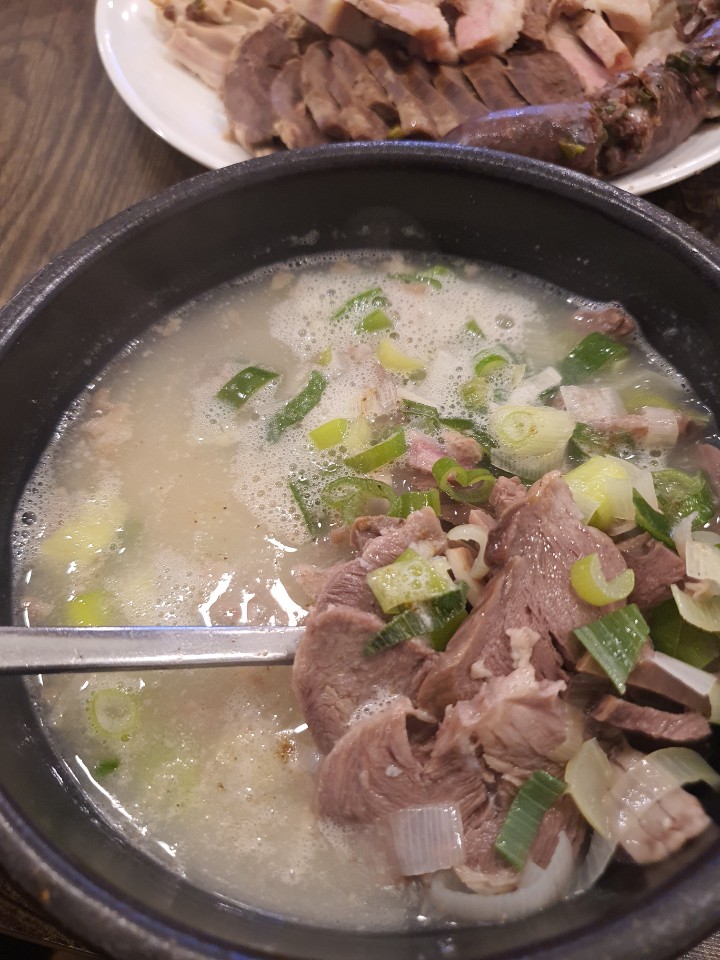 아바이순대국 이미지