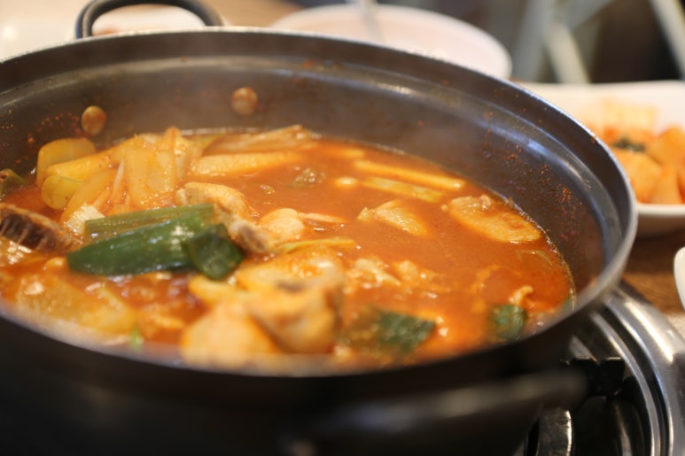 찜닭먹는즐거움 이미지