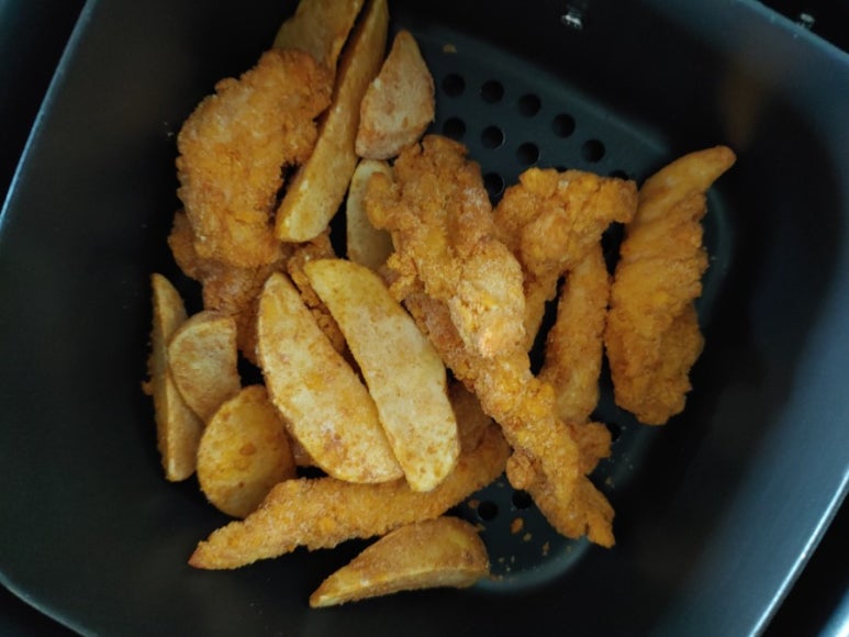 치킨프라이데이 이미지