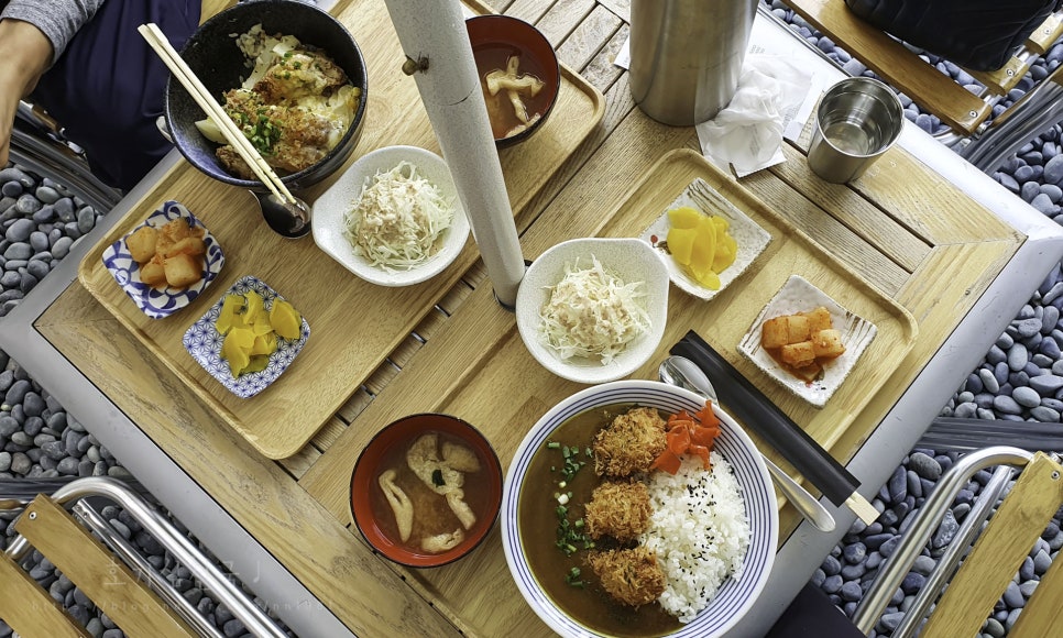 코메코메식당 이미지