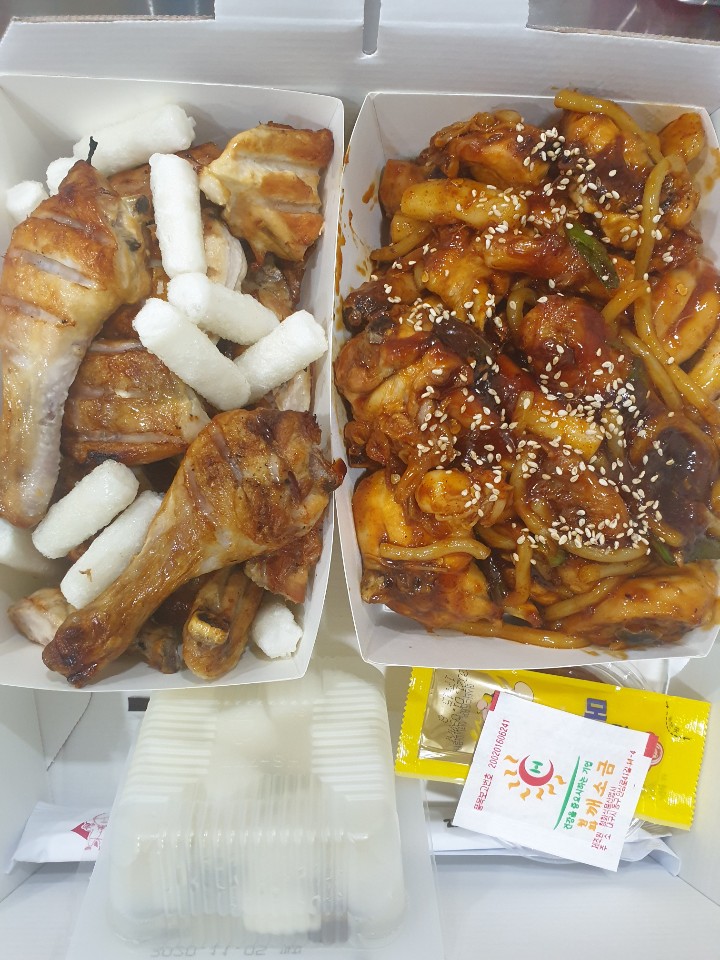 동근이숯불두마리치킨 이미지