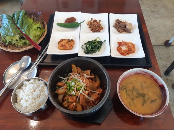 꽃동산국수 이미지