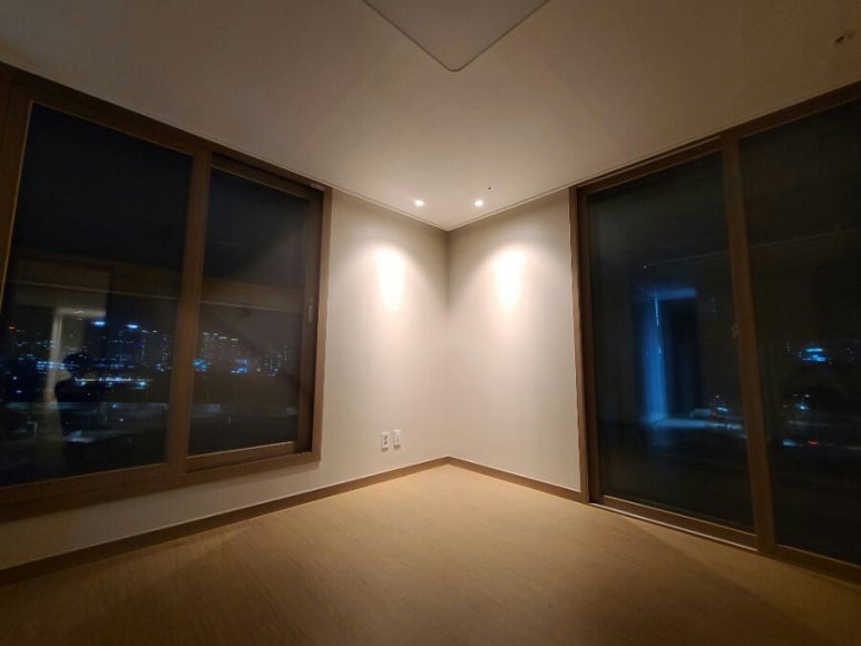 다운라이트 이미지