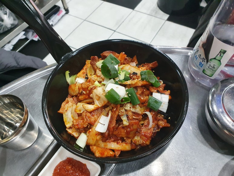 산본꽃돼지 이미지