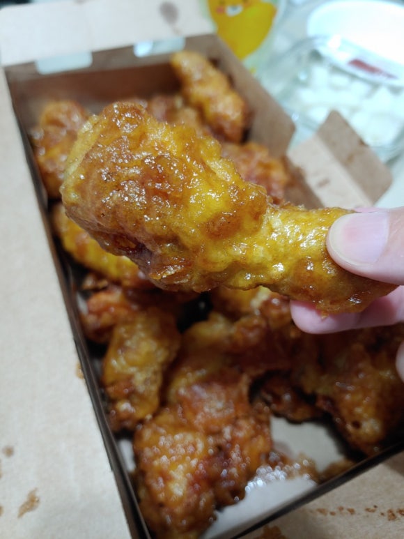 교촌치킨 동춘점 이미지