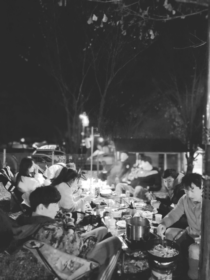 참나무숲오토캠핑장 이미지