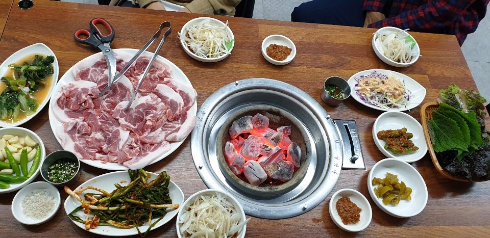 참숯맛뒤통구이 이미지