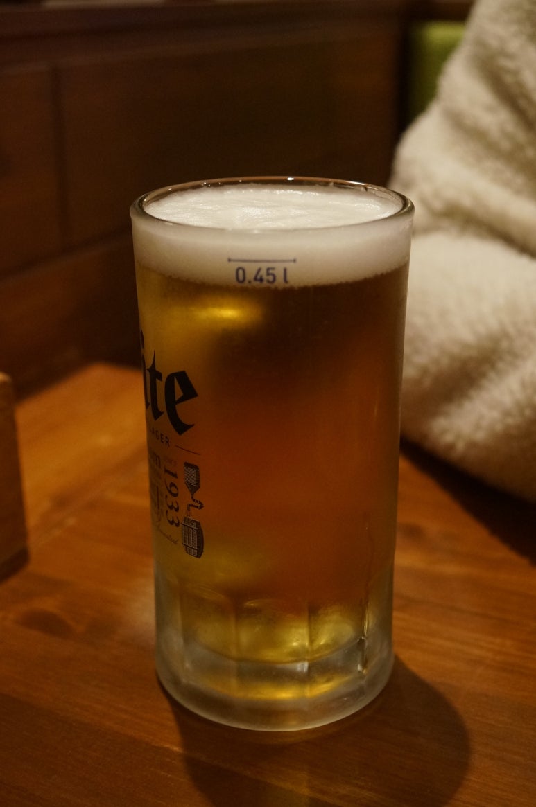 닭이 맛있는집 술통 이미지