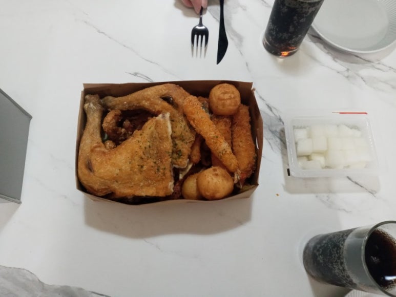 덕팔이통닭 이미지