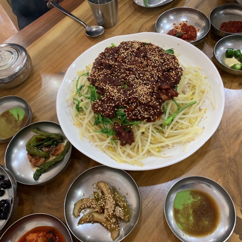 덕이네대구뽈찜 이미지