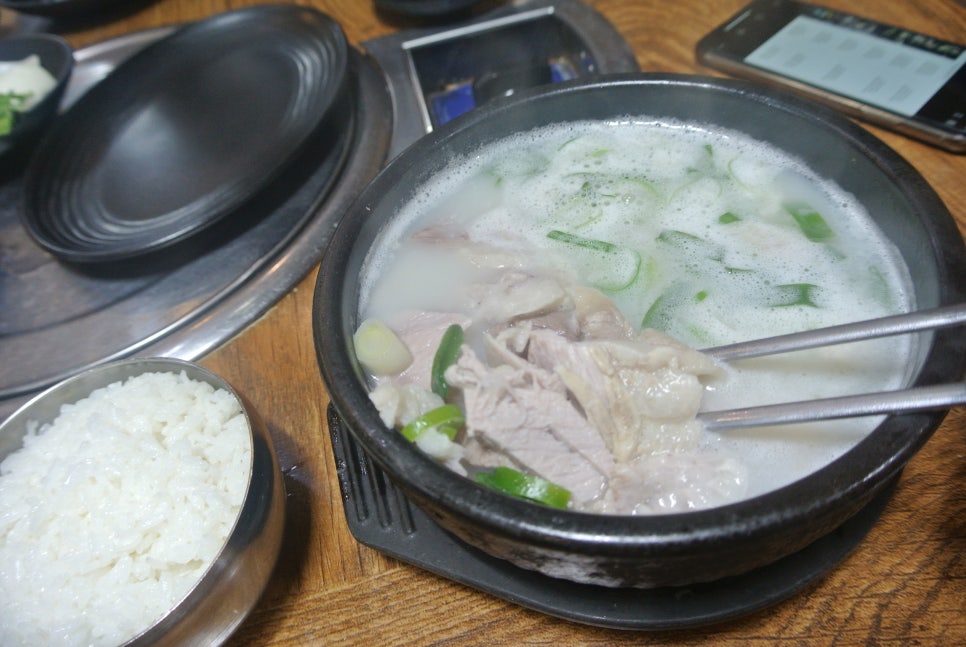 1등가마솥돼지국밥 이미지