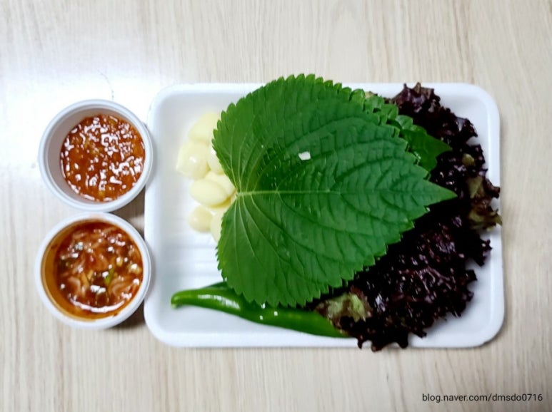 송고집왕족발 이미지