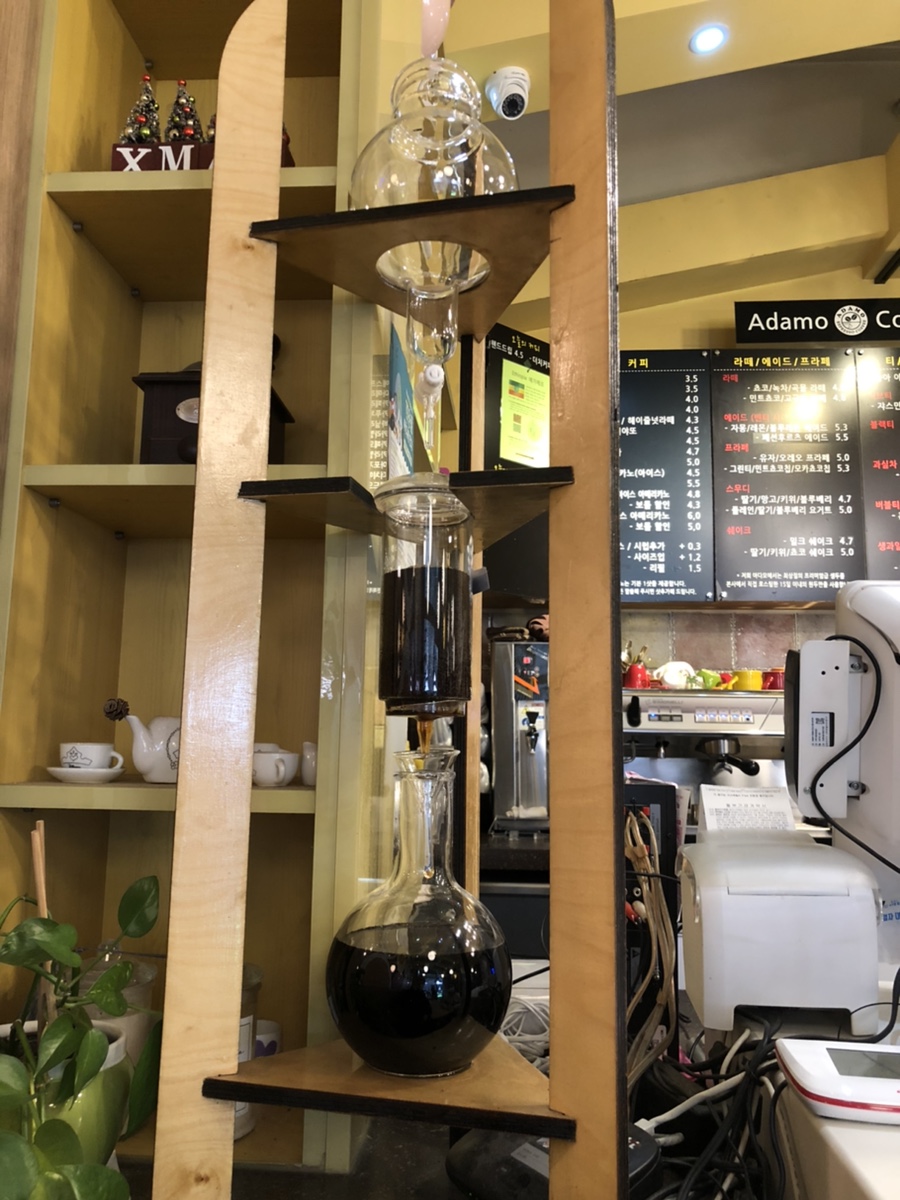 아다모Coffee 이미지