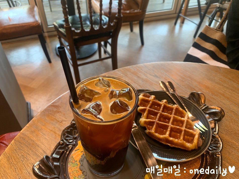아리솔커피 이미지