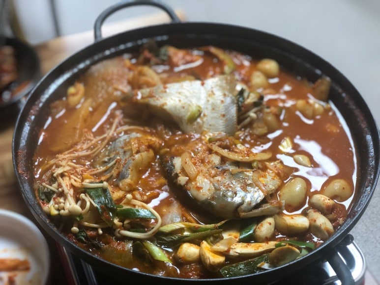 갯마을식당 이미지