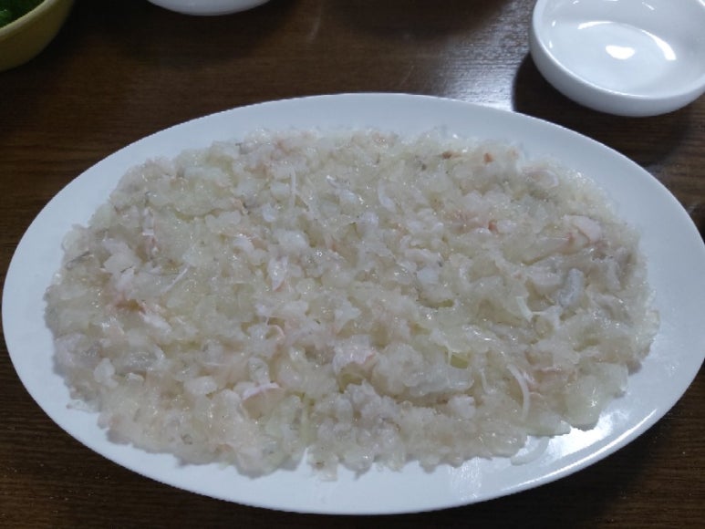 진주세꼬시 이미지