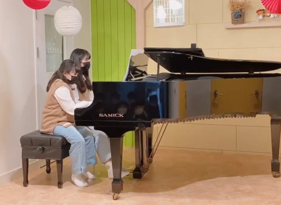 더클라비어음악학원 이미지