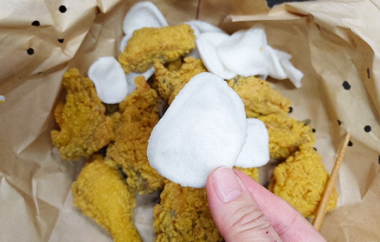 쌀통닭 이미지