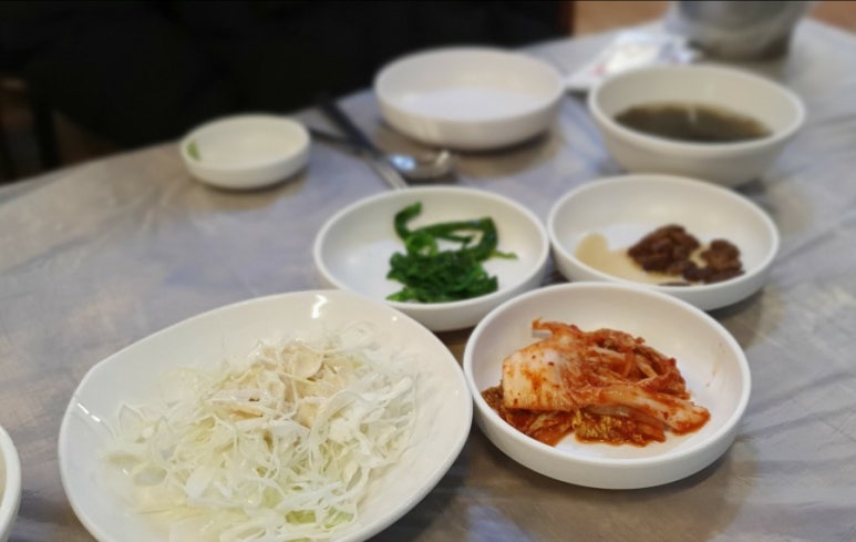 모이세홍두깨손칼국수 이미지