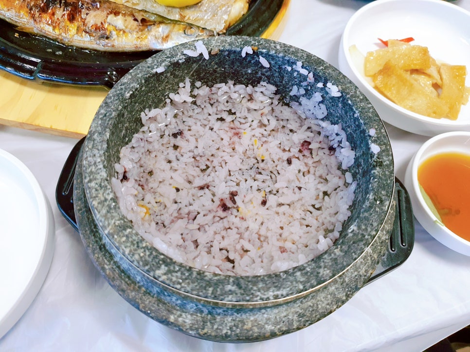 정다운돌솥밥생선구이 이미지