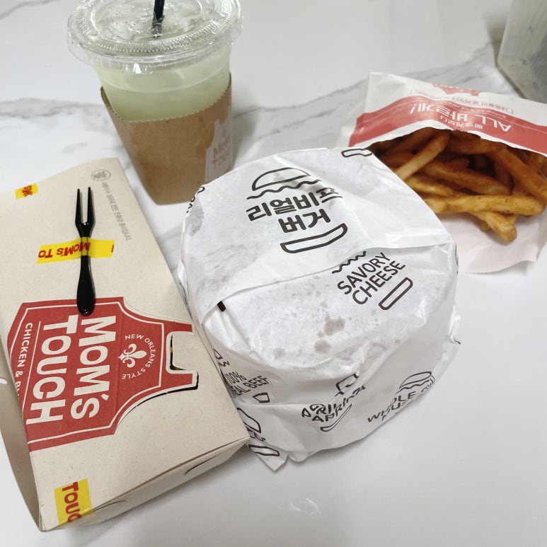 맘스터치연성대점 이미지
